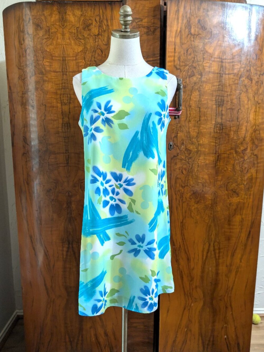 Vintage Disney World Mickey Mouse Shift Dress S Sleeveless Brushstroke Floral